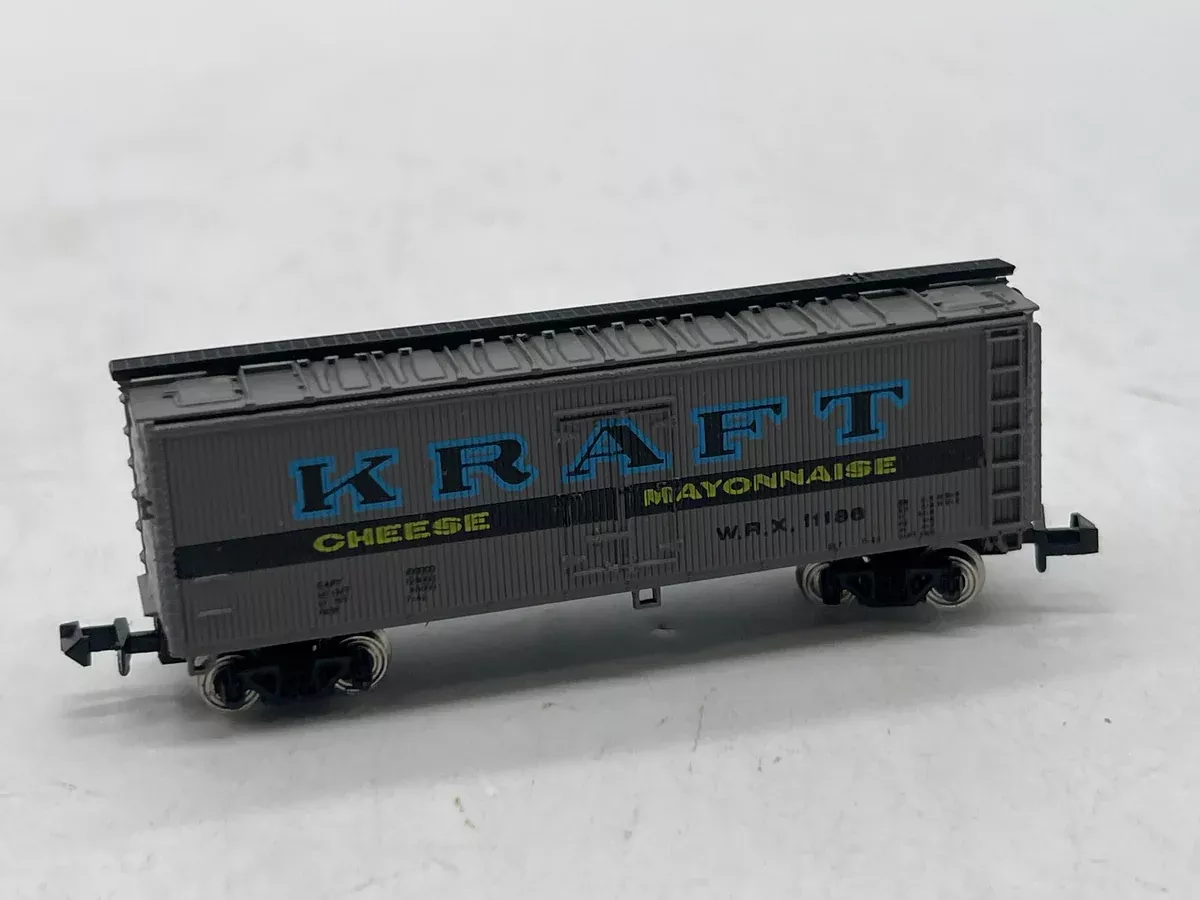 Bachmann 73661 kraft reefer N Scale Like New
