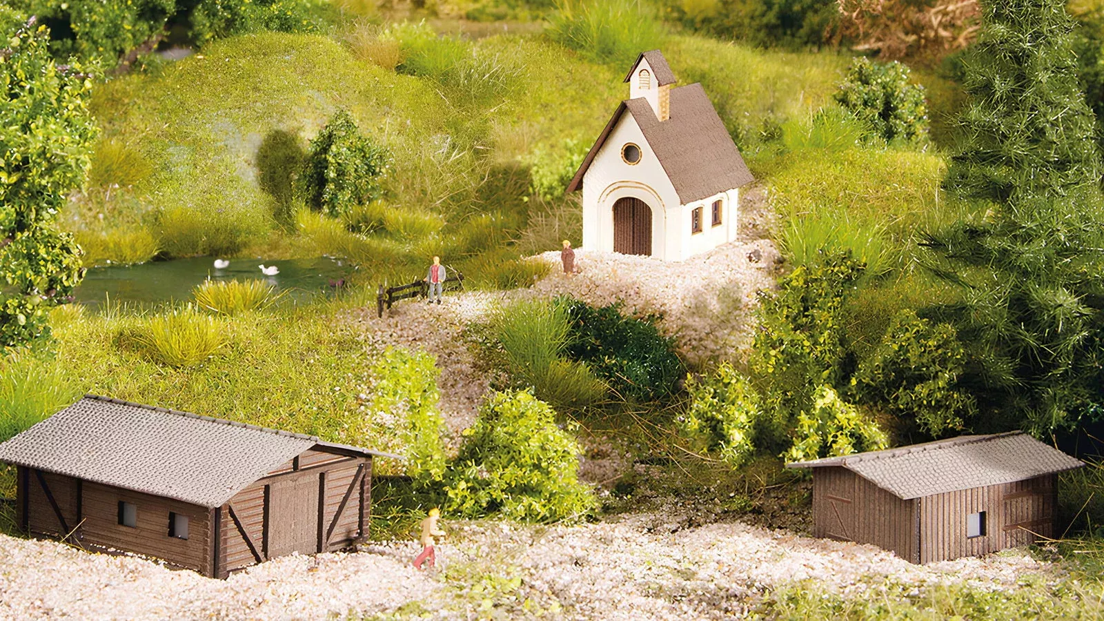 Noch 44315 Z Scale Small Building Set Kit, Chapel & 2 Barns