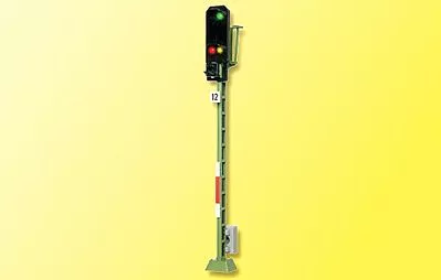 Viessmann 4012 HO Scale German Federal Railways (DB) Type 1969 Daylight Signal - Assembled -- Entry w/3 Aspects