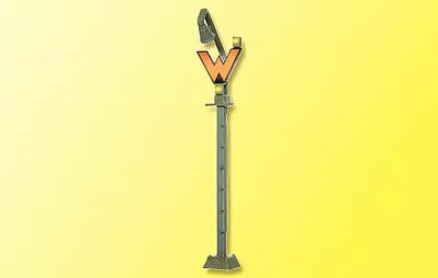 Viessmann 4519 HO Scale Operating European-Style Waiting Signal - Assembled -- With Orange W & LED Lamp