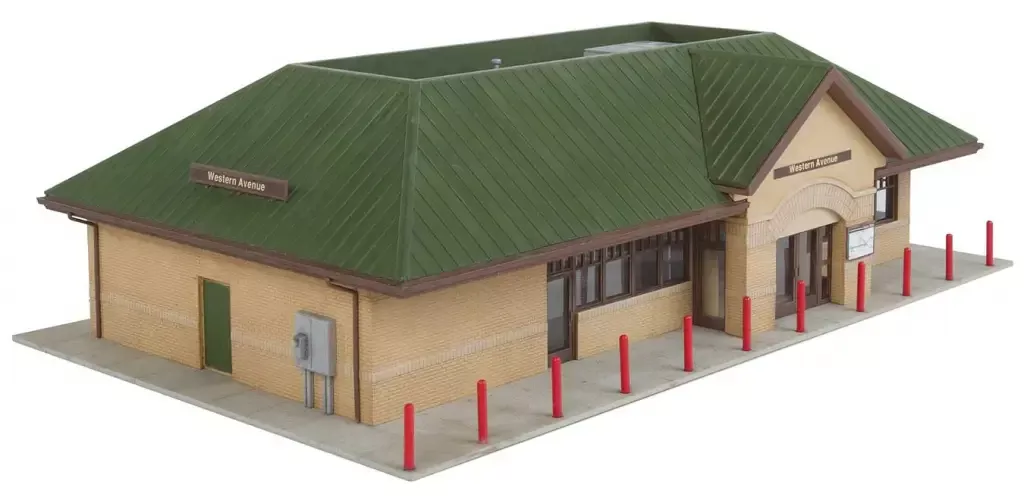 Walthers 933-4095 Modern Suburban Station -- Kit