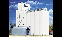 Walthers Cornerstone 933-3225 N ADM Grain Elevator Kit